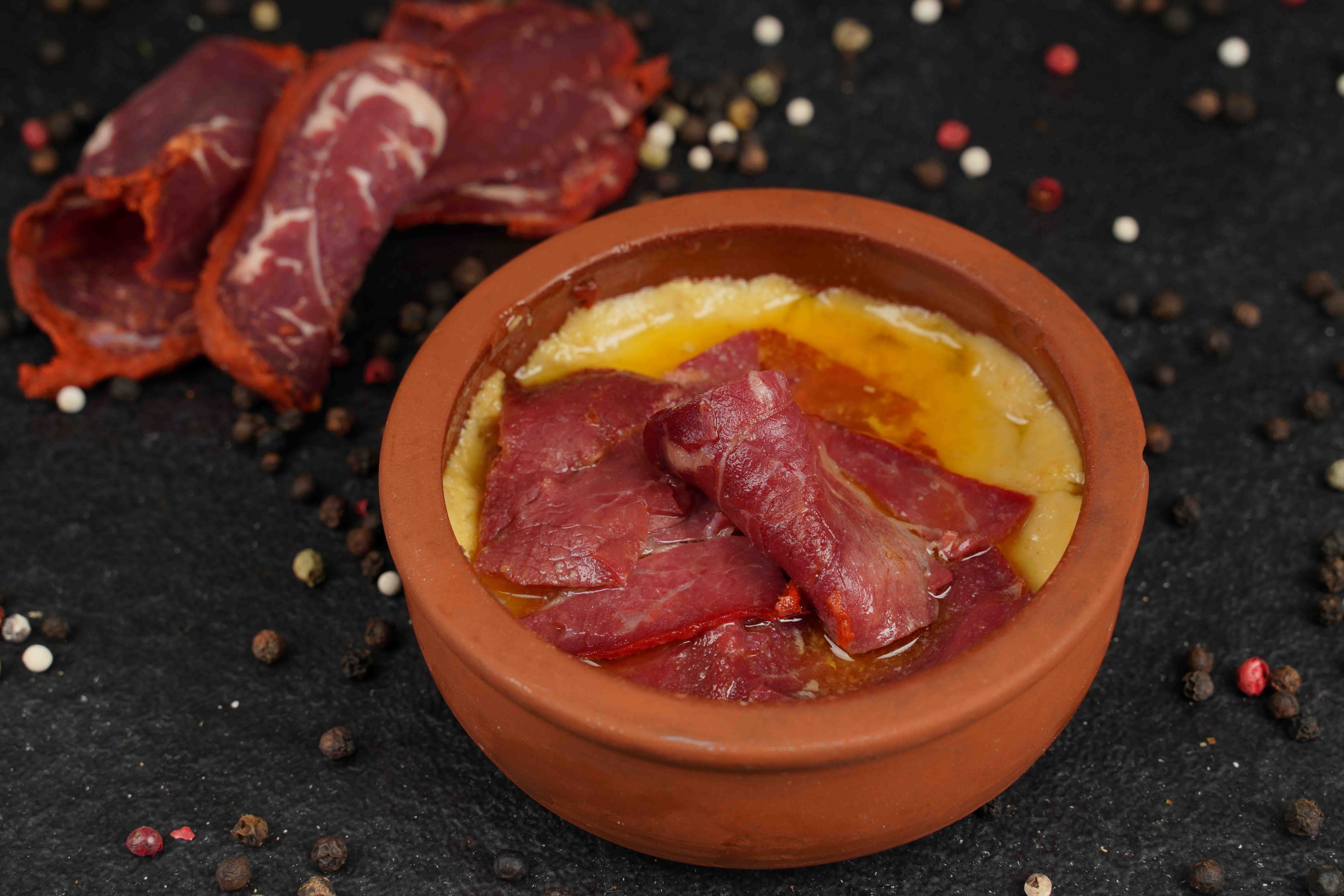 Humus pastırmalı
